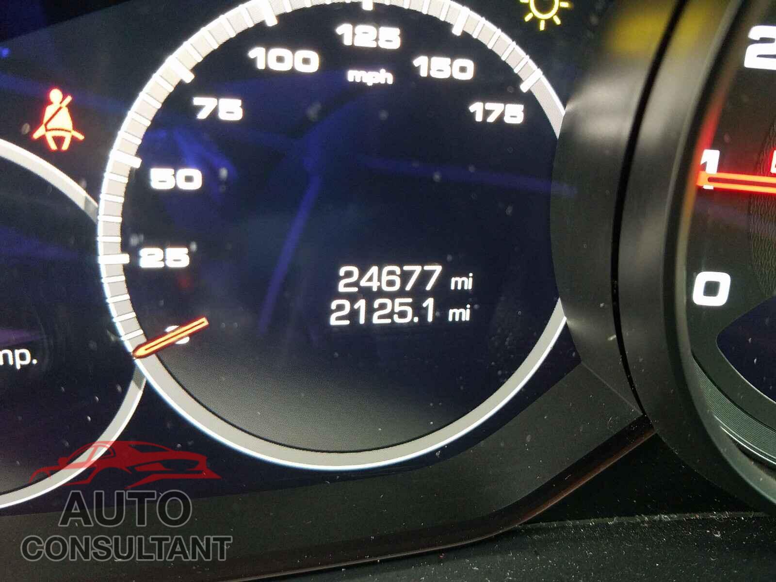 PORSCHE CAYENNE 2019 - WP1AA2AY1KDA06496