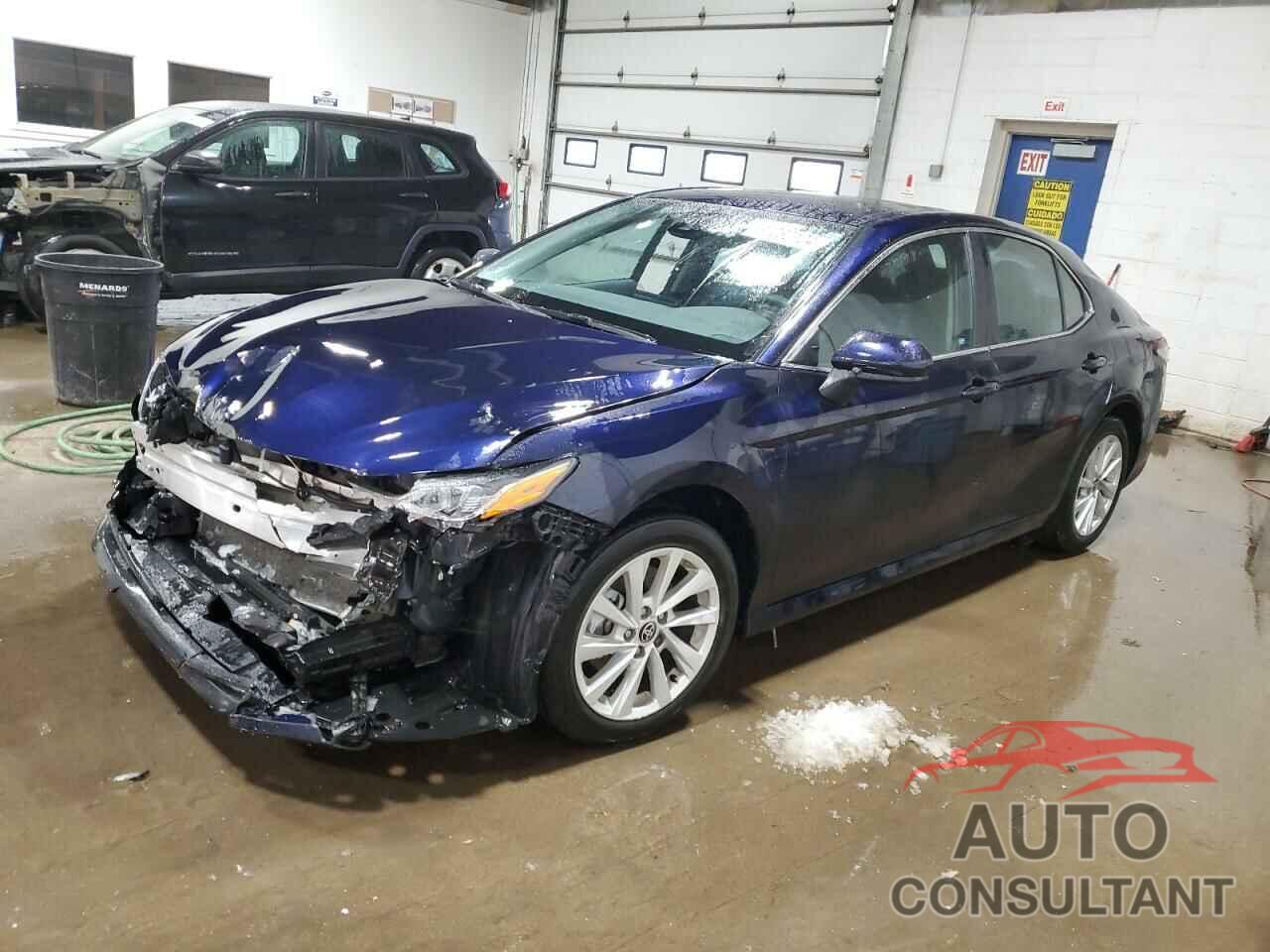 TOYOTA CAMRY 2022 - 4T1C11AK4NU662336