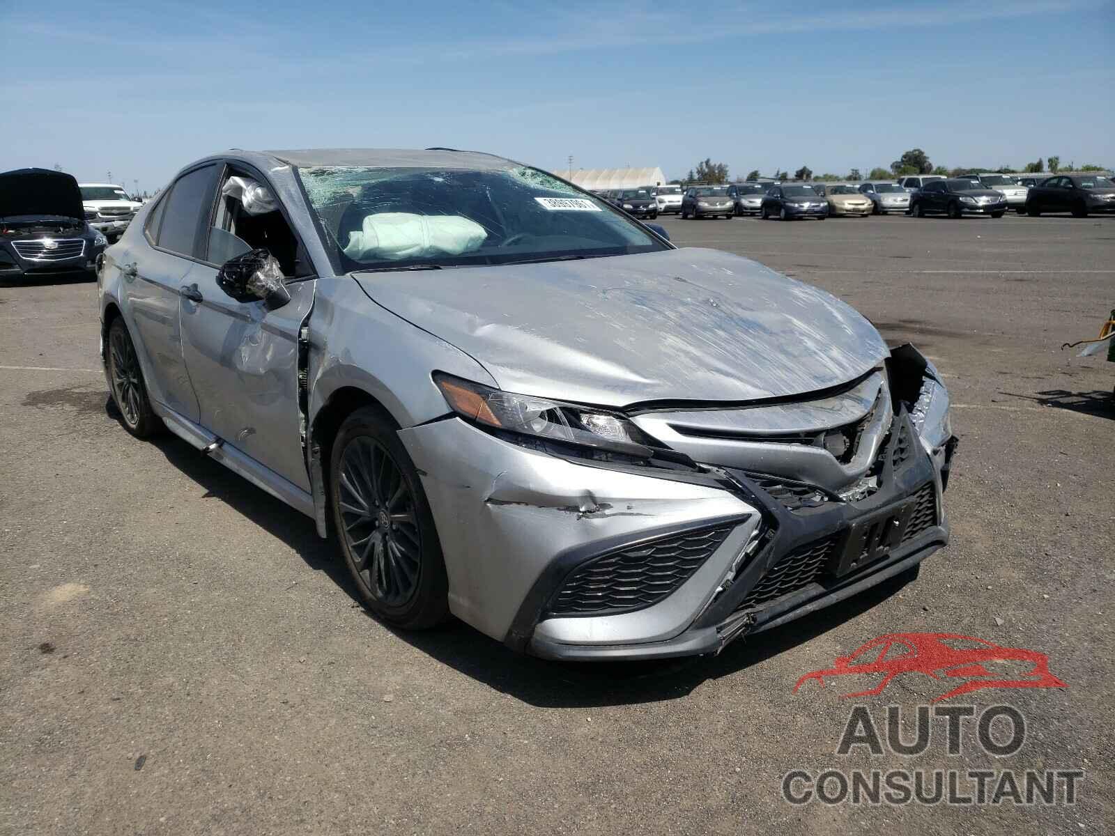 TOYOTA CAMRY 2021 - 4T1G11AK5MU407016