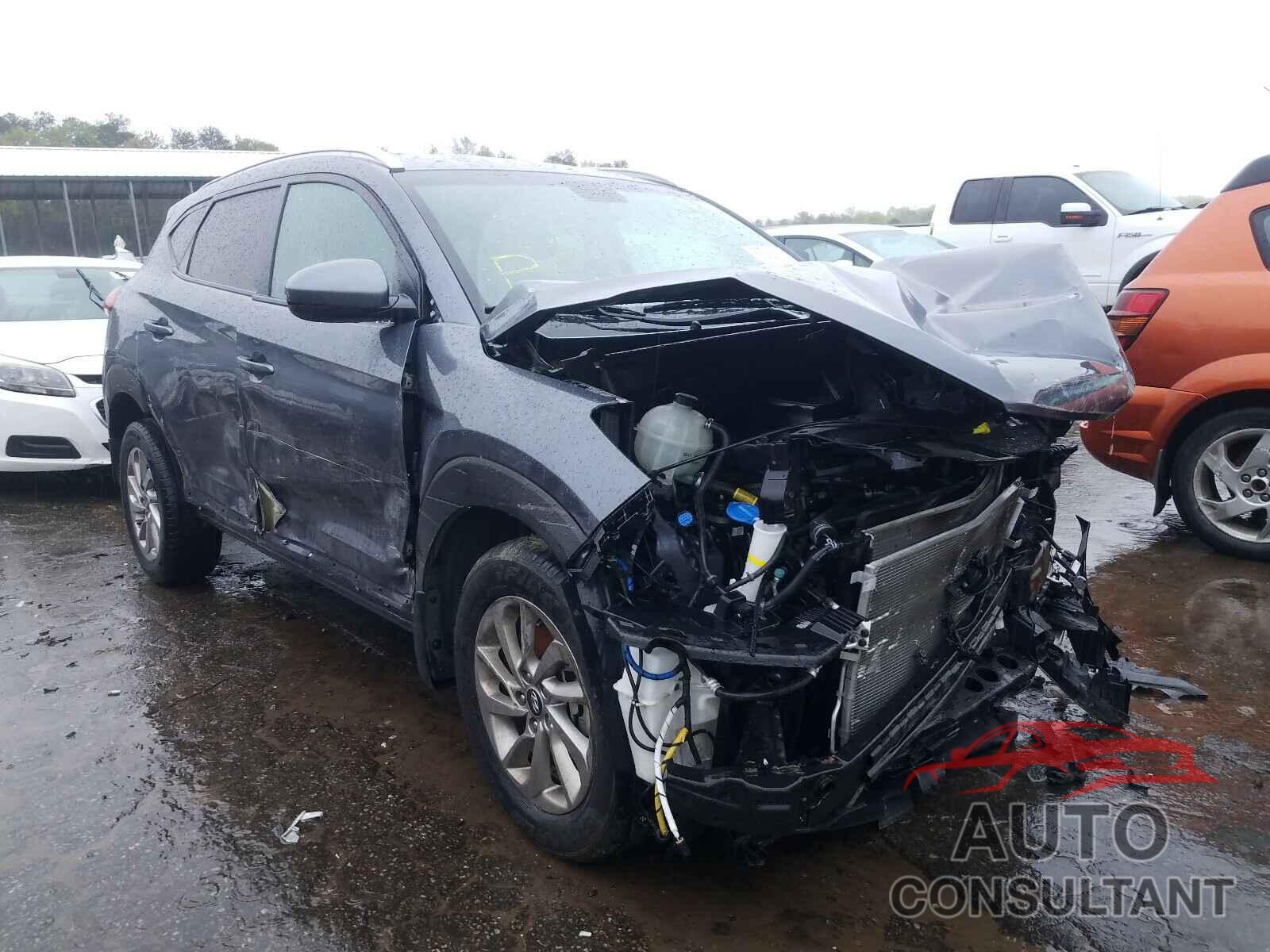 HYUNDAI TUCSON 2018 - KM8J33A40JU621615