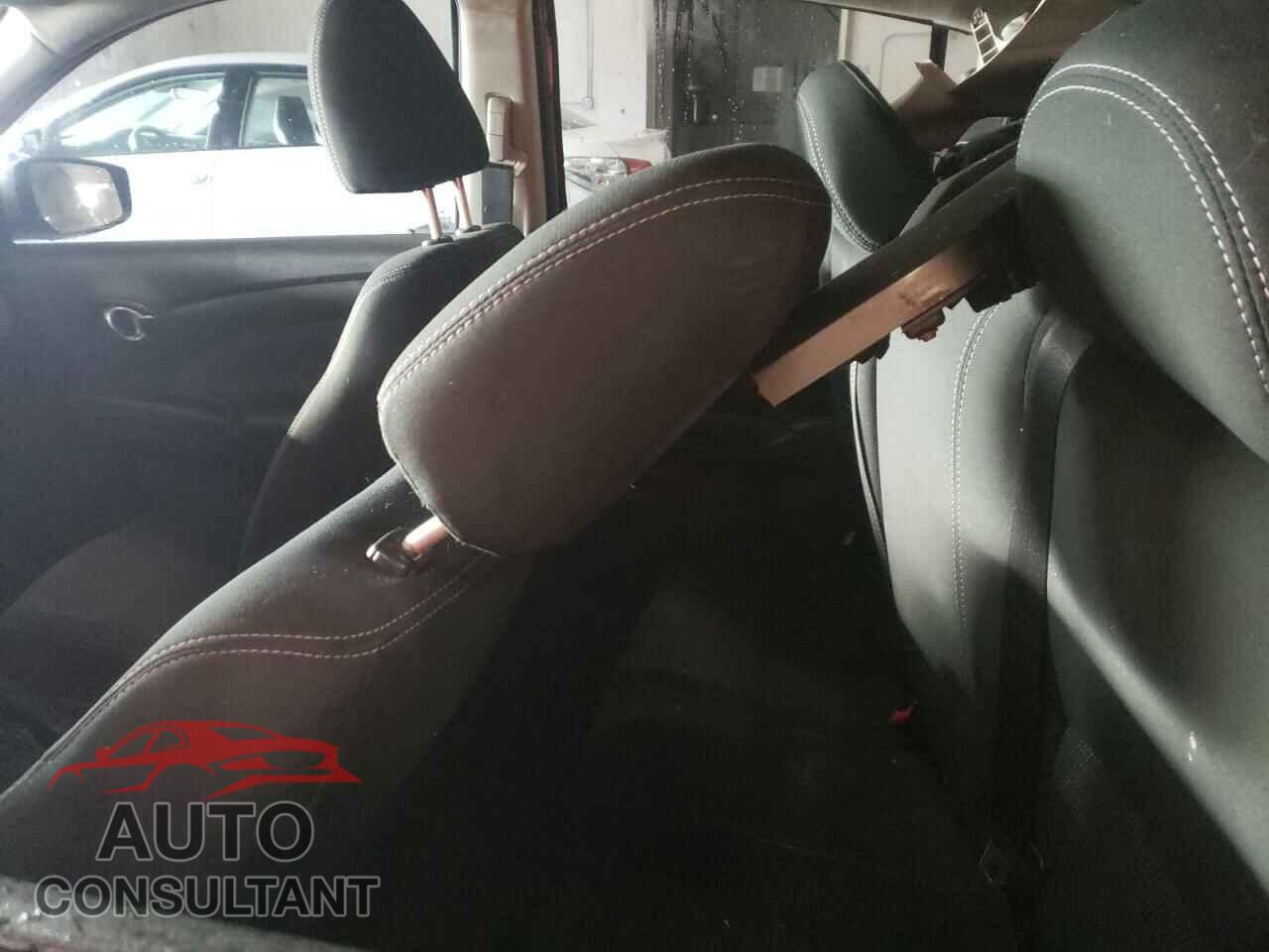 NISSAN VERSA 2016 - 3N1CN7AP1GL852473