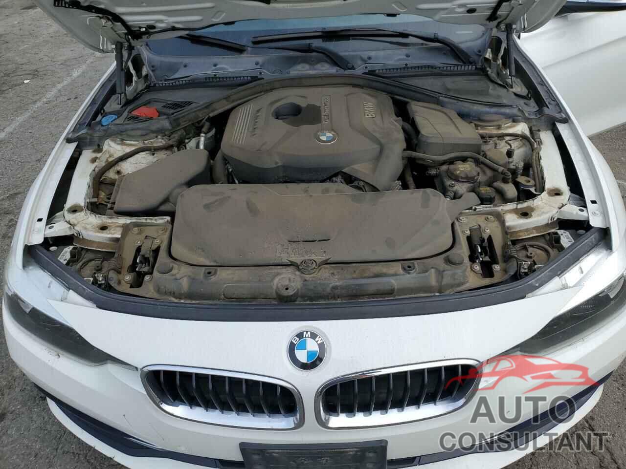 BMW 3 SERIES 2017 - WBA8B9G35HNU53432