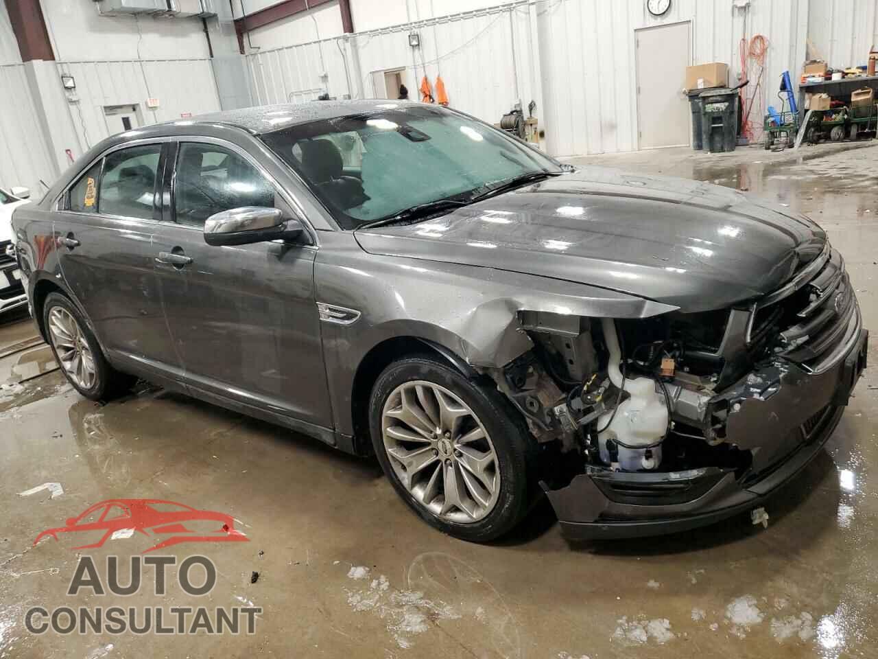 FORD TAURUS 2017 - 1FAHP2F83HG104823