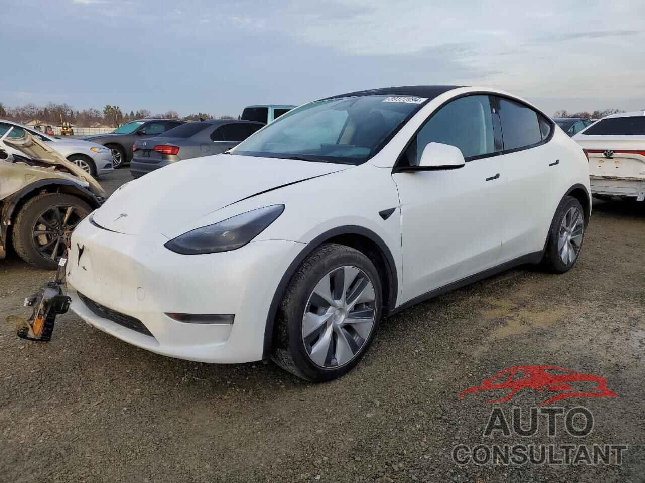 TESLA MODEL Y 2023 - 7SAYGAEE0PF813961