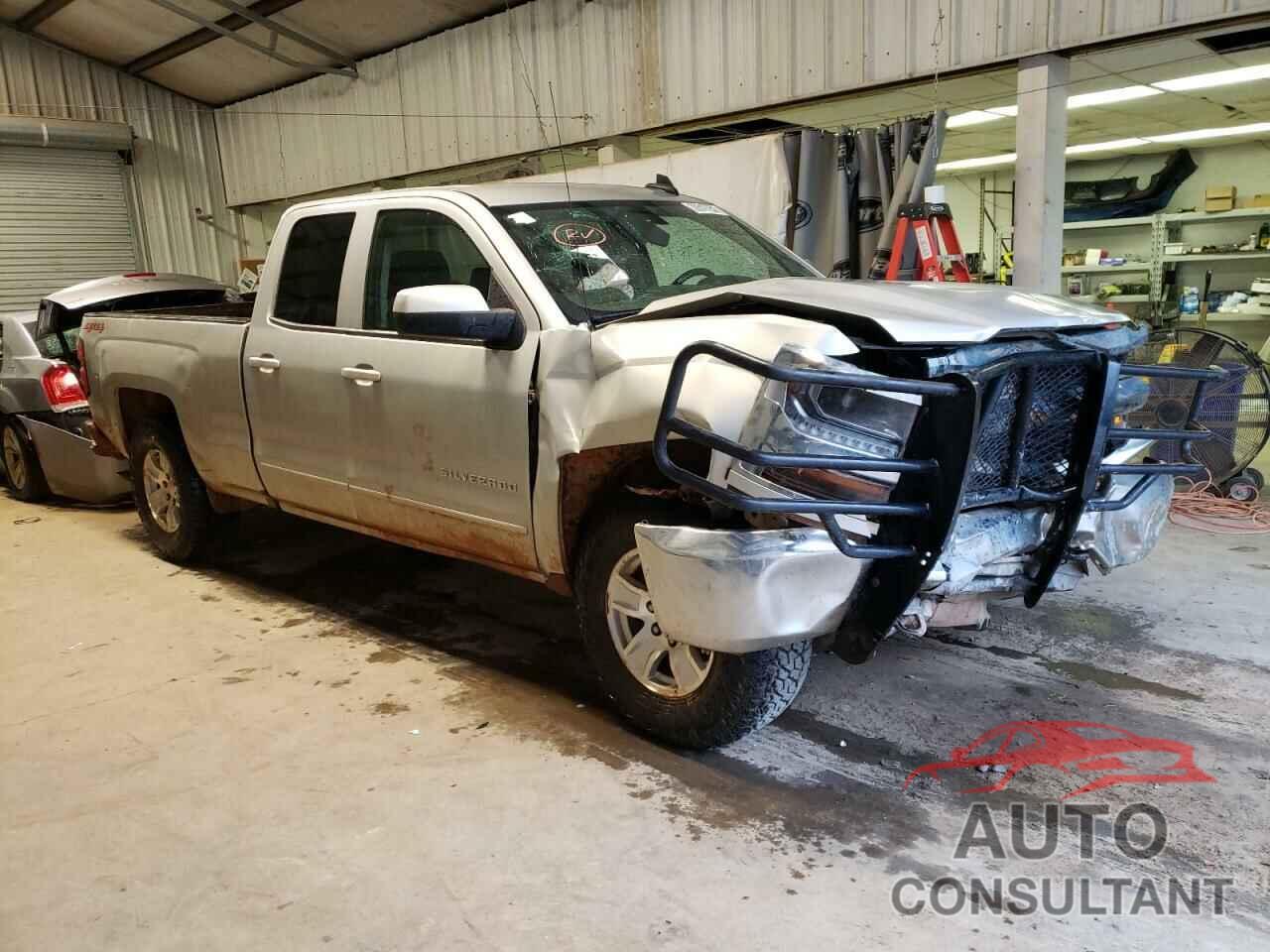 CHEVROLET SILVERADO 2018 - 1GCVKREC2JZ138546