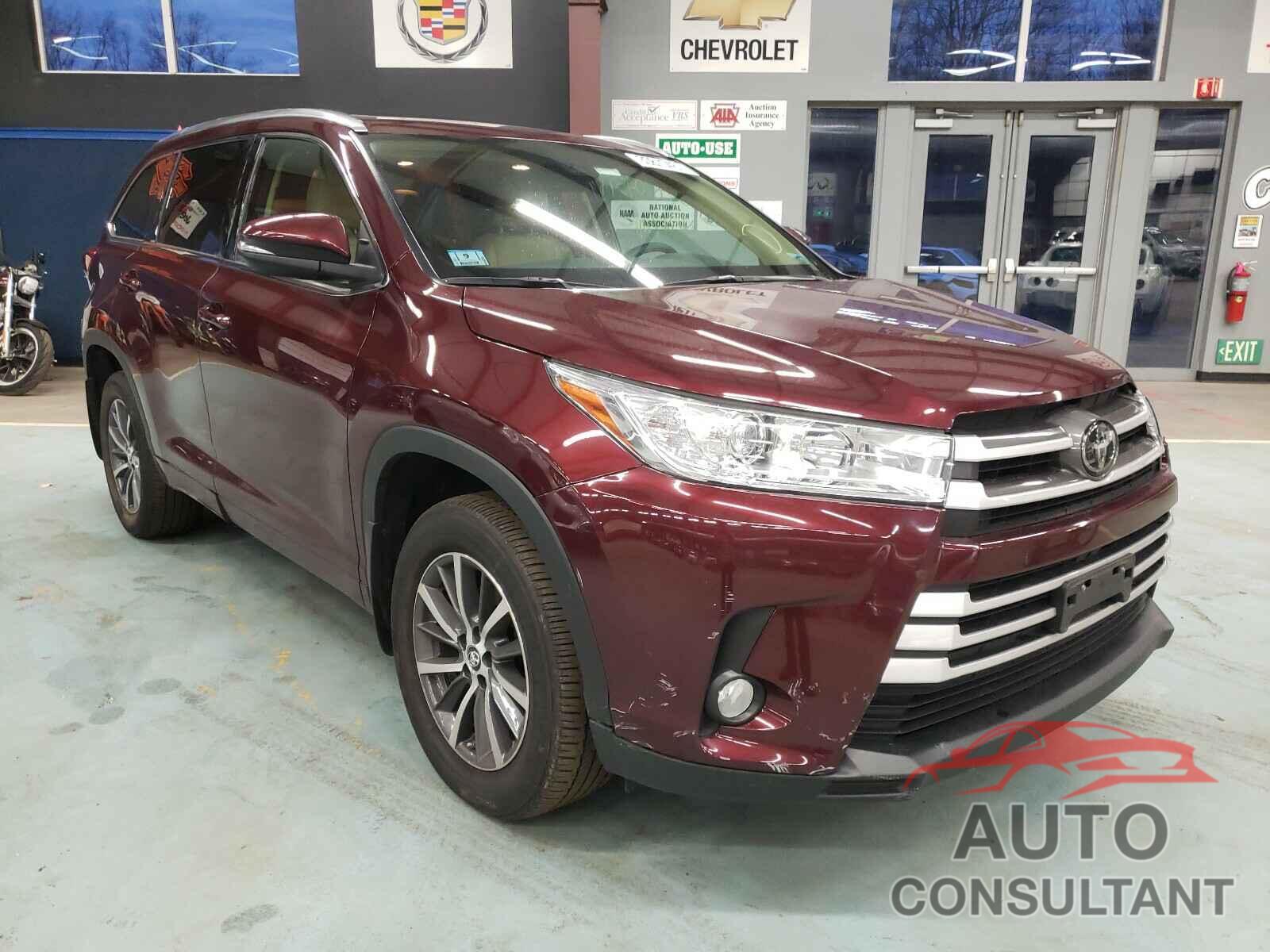 TOYOTA HIGHLANDER 2018 - 5TDJZRFHXJS889805