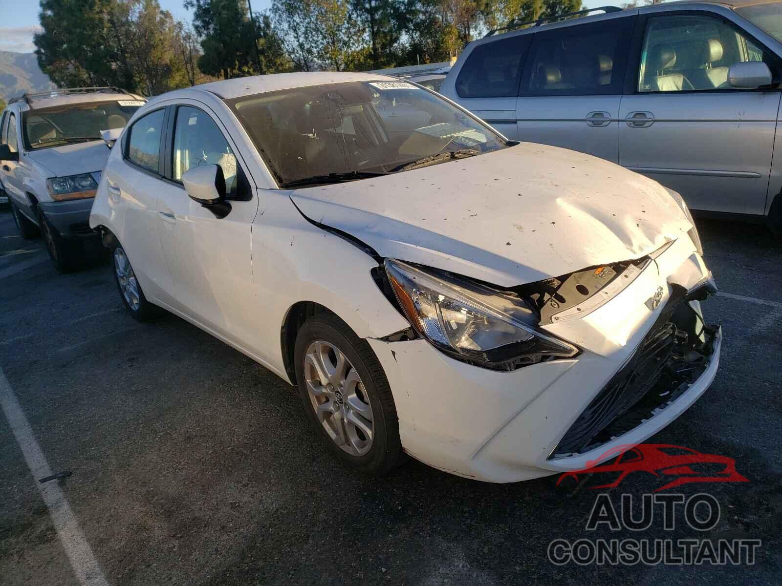 TOYOTA YARIS 2018 - 3MYDLBYV9JY308328