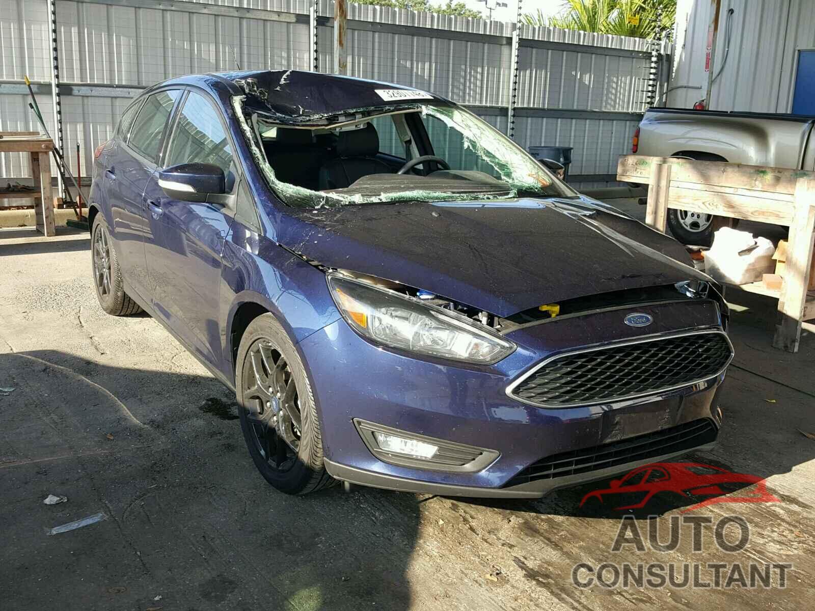 FORD FOCUS 2016 - 1FADP3K23GL388417