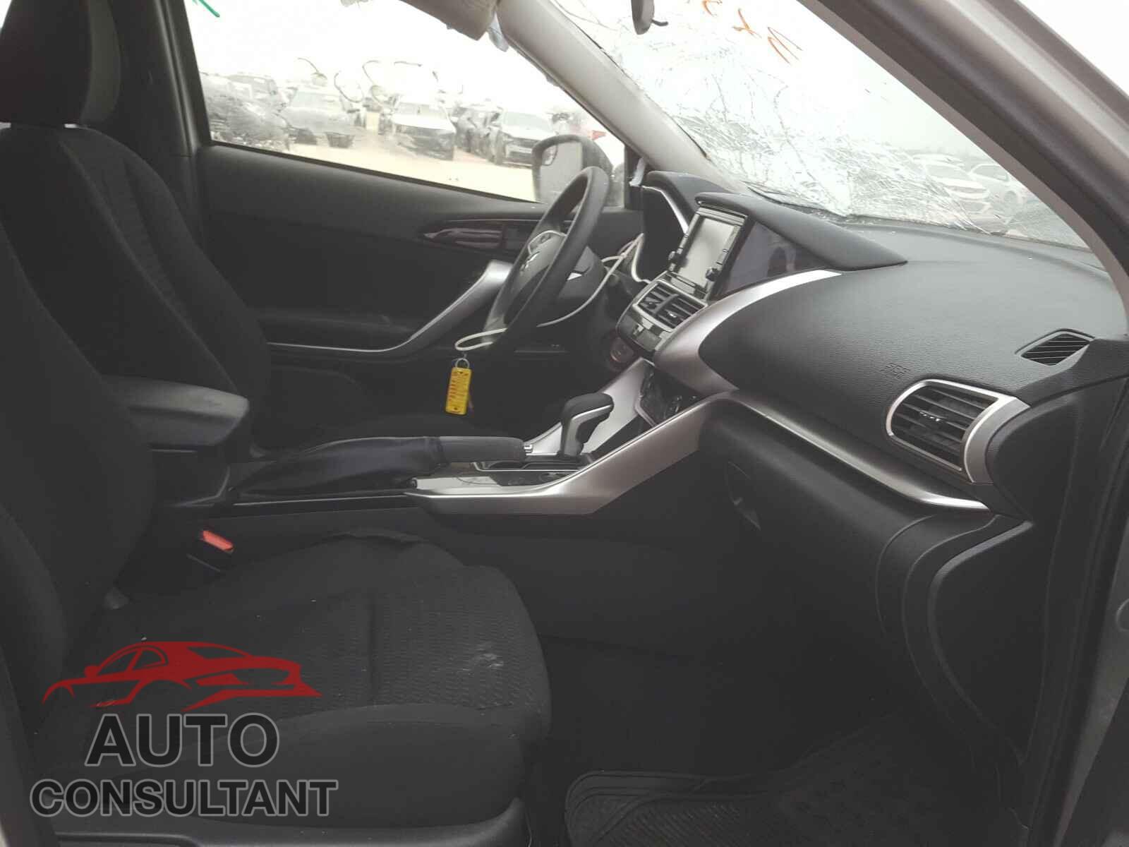 MITSUBISHI ECLIPSE 2019 - JA4AS3AA6KZ015327