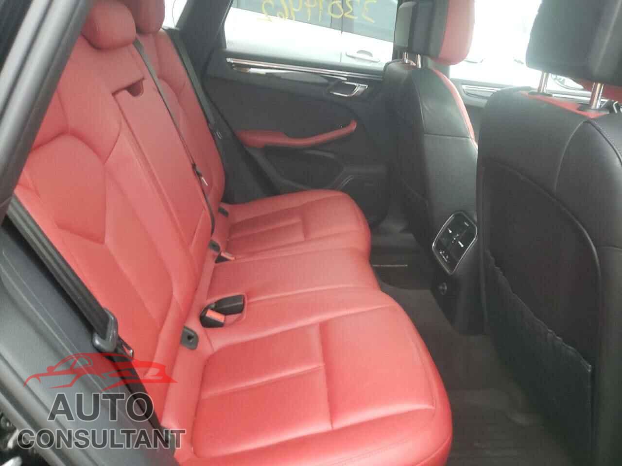 PORSCHE MACAN 2016 - WP1AB2A50GLB42229