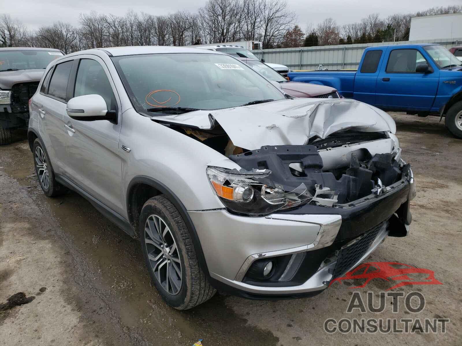 MITSUBISHI OUTLANDER 2019 - JA4AP4AU1KU014150