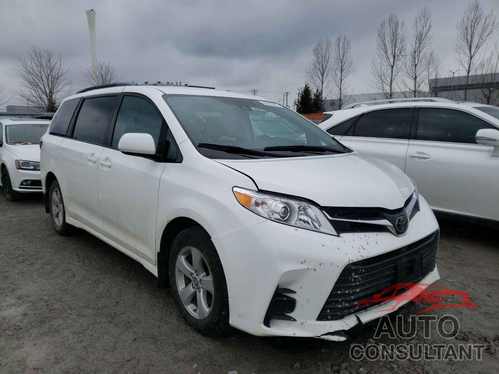 TOYOTA SIENNA 2018 - 5TDKZ3DC3JS955541