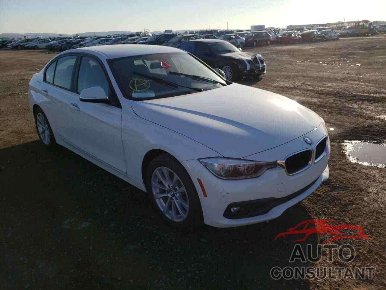 BMW 3 SERIES 2018 - WBA8A9C52JAH14087