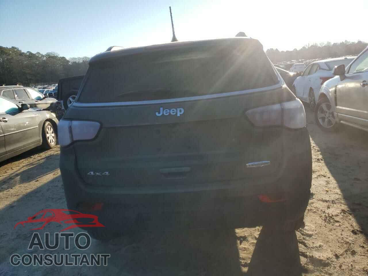 JEEP COMPASS 2018 - 3C4NJDBB9JT470802