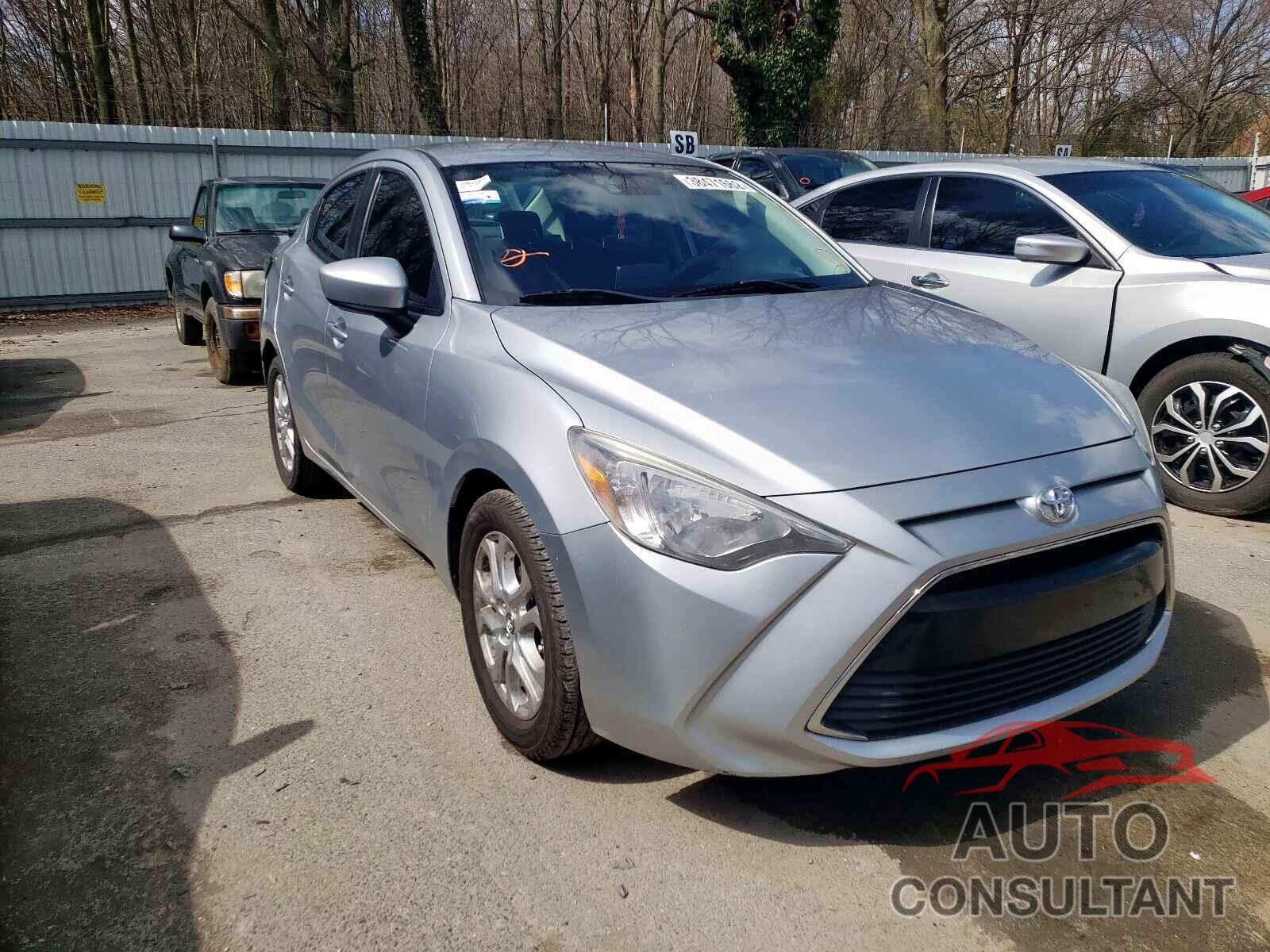TOYOTA YARIS 2017 - 3MYDLBYV5HY162536