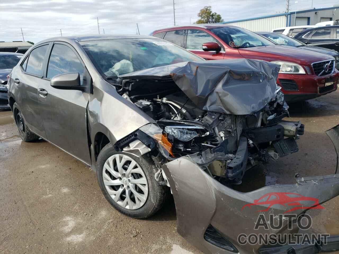 TOYOTA COROLLA 2018 - 5YFBURHE5JP829557