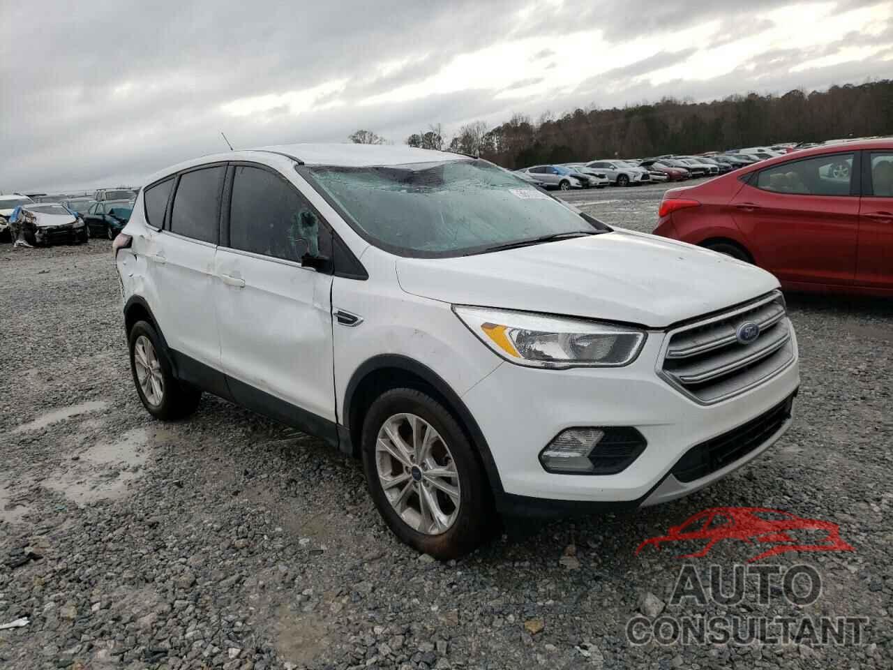 FORD ESCAPE 2017 - 1FMCU0GDXHUD81401