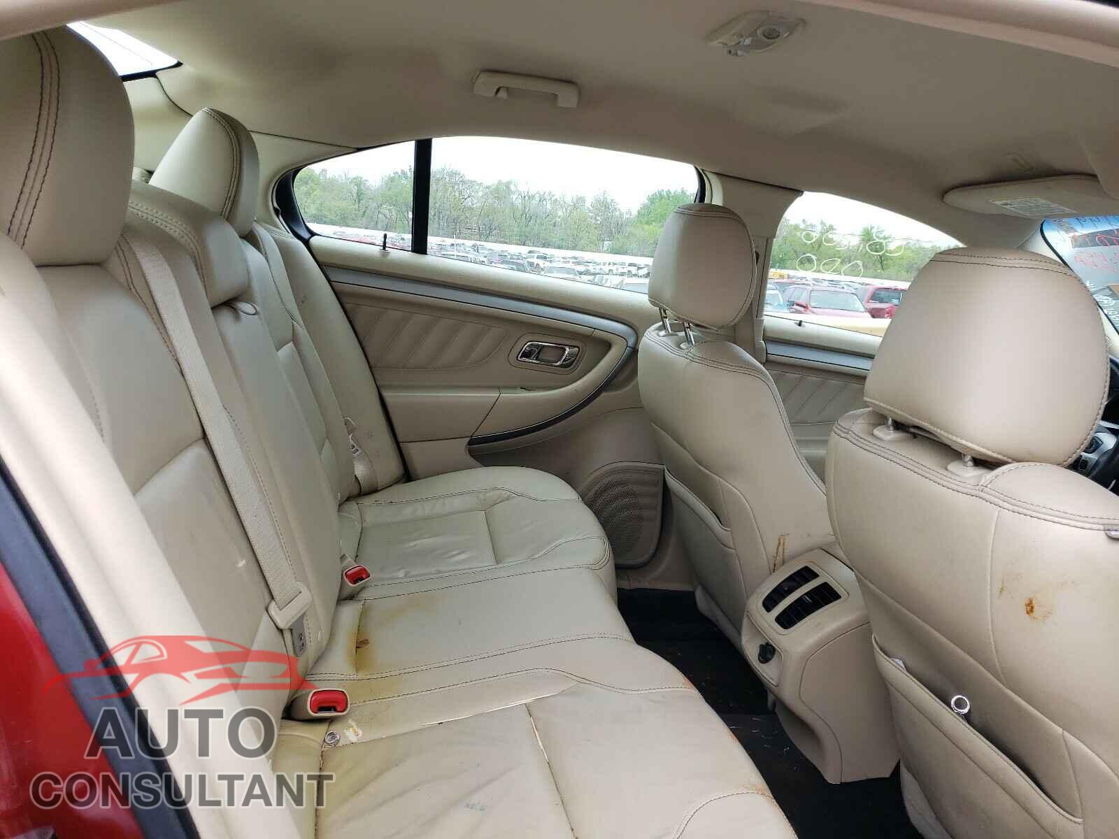 FORD TAURUS 2017 - 1FAHP2E83HG137533