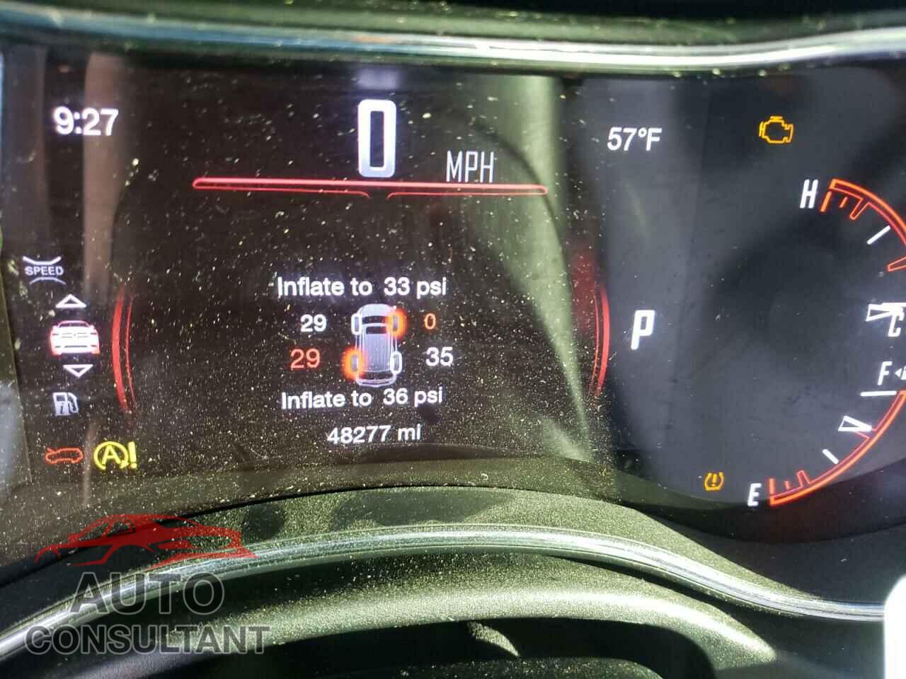 DODGE DURANGO 2017 - KMHLR4AF7NU225671