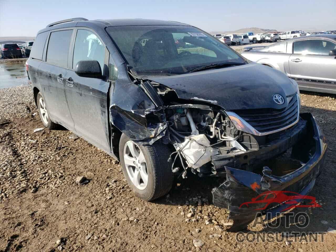 TOYOTA SIENNA 2017 - 5TDKZ3DC5HS836318