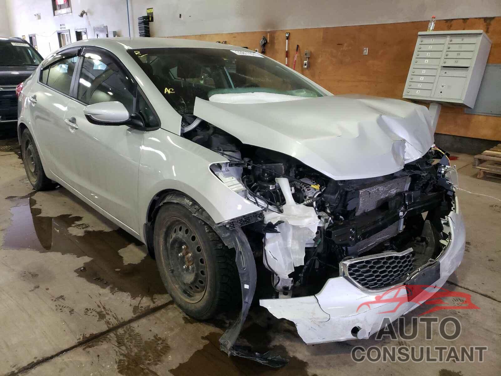 KIA FORTE 2016 - KNAFX4A64G5487908