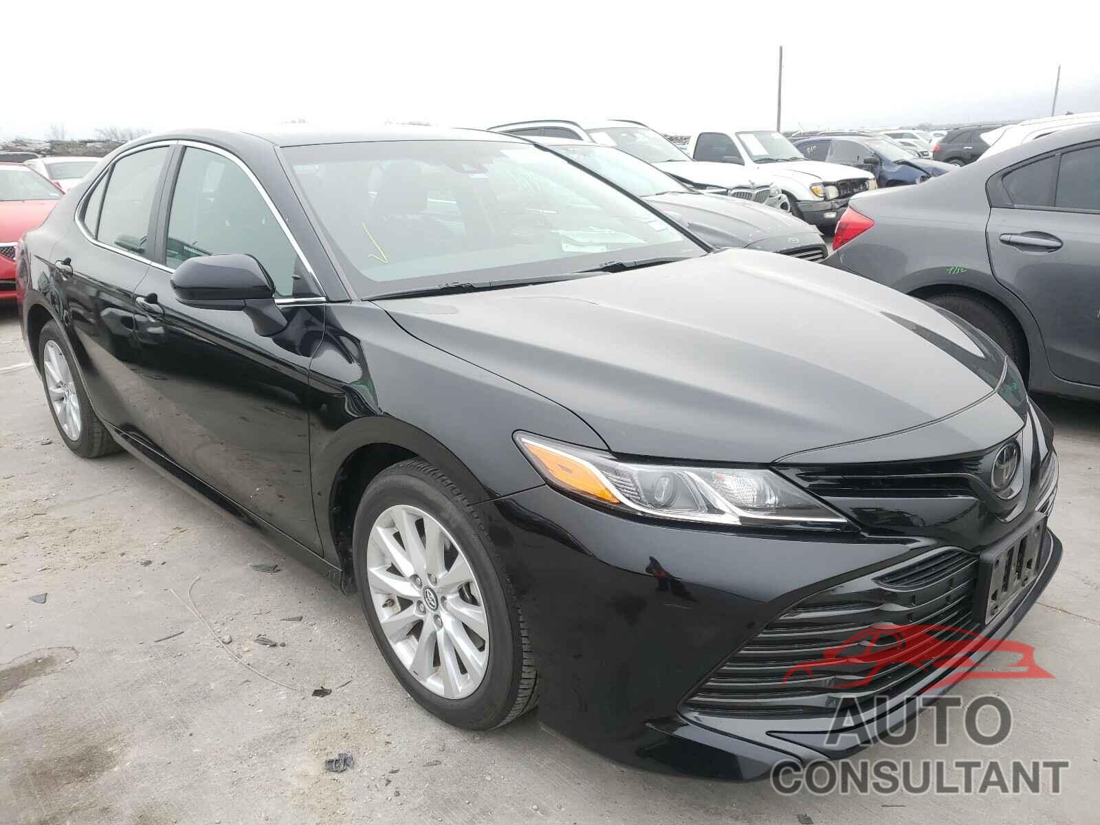 TOYOTA CAMRY 2018 - 4T1B11HK7JU110339