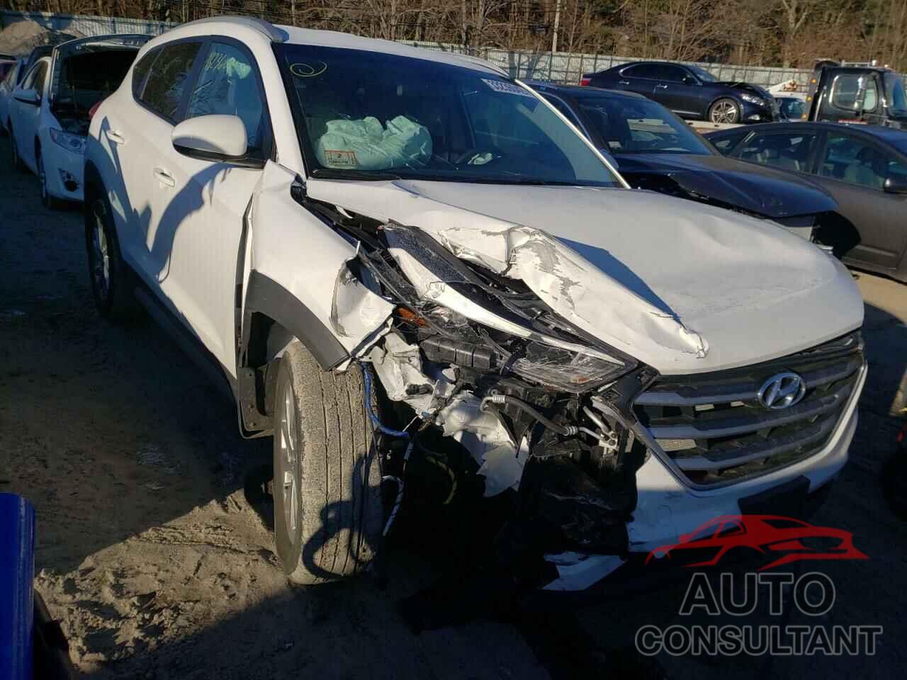 HYUNDAI TUCSON 2018 - KM8J3CA49JU678444