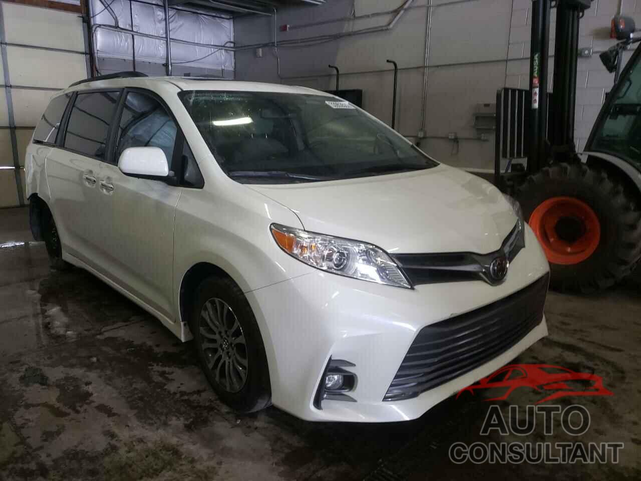 TOYOTA SIENNA 2018 - 5TDYZ3DC8JS913599