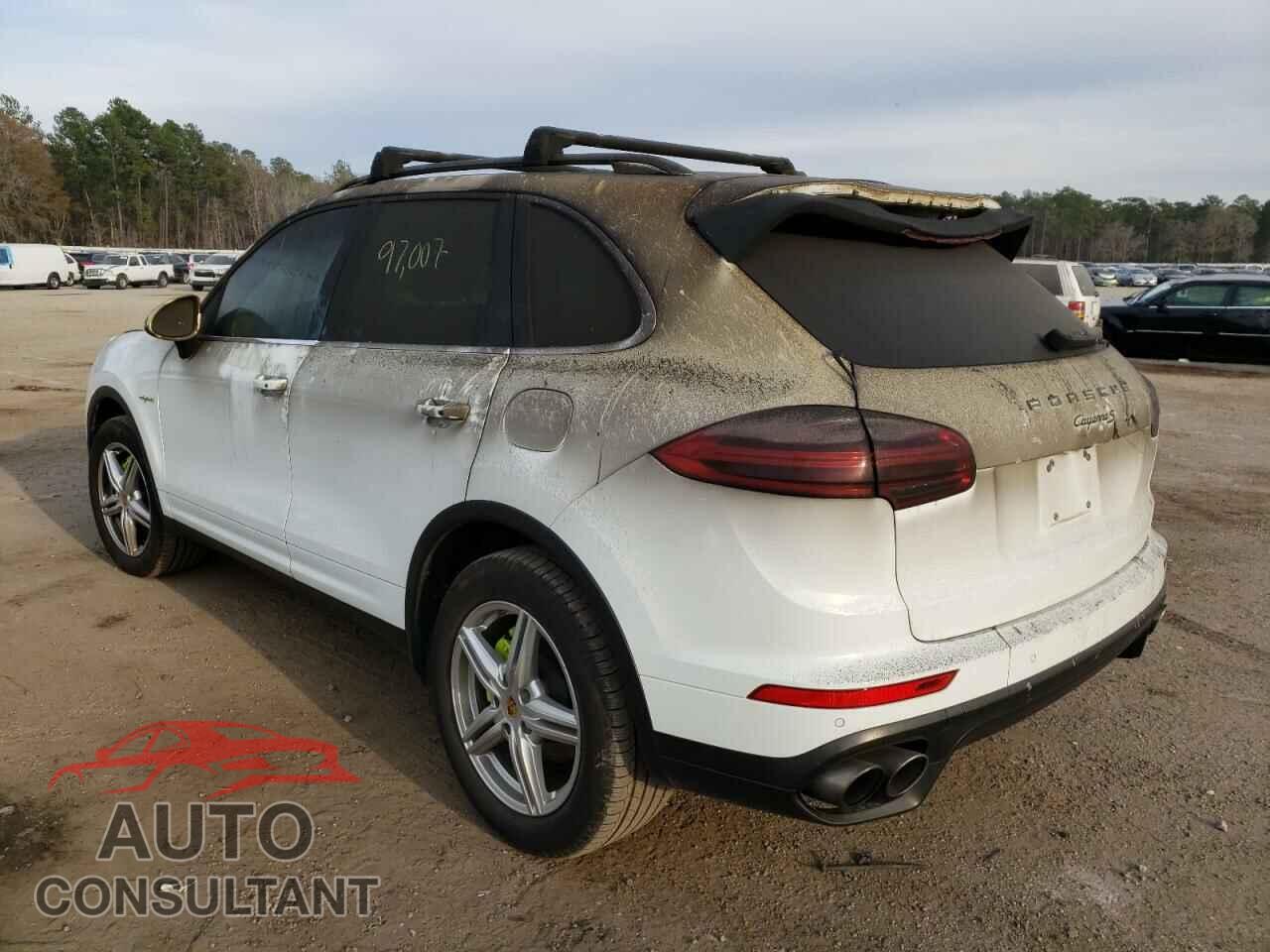 PORSCHE CAYENNE 2016 - WP1AE2A26GLA17538