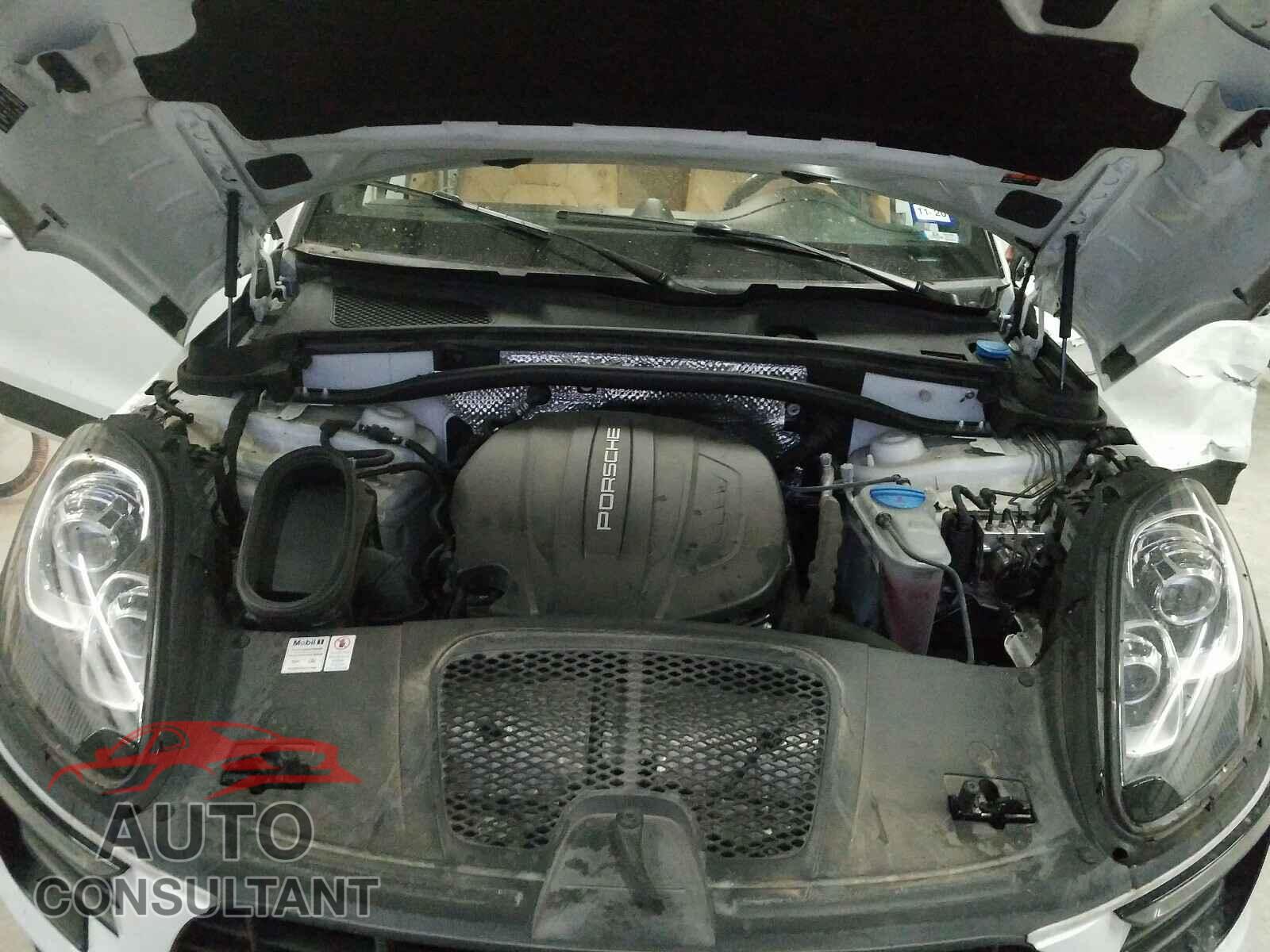 PORSCHE MACAN 2018 - WP1AA2A58JLB10686