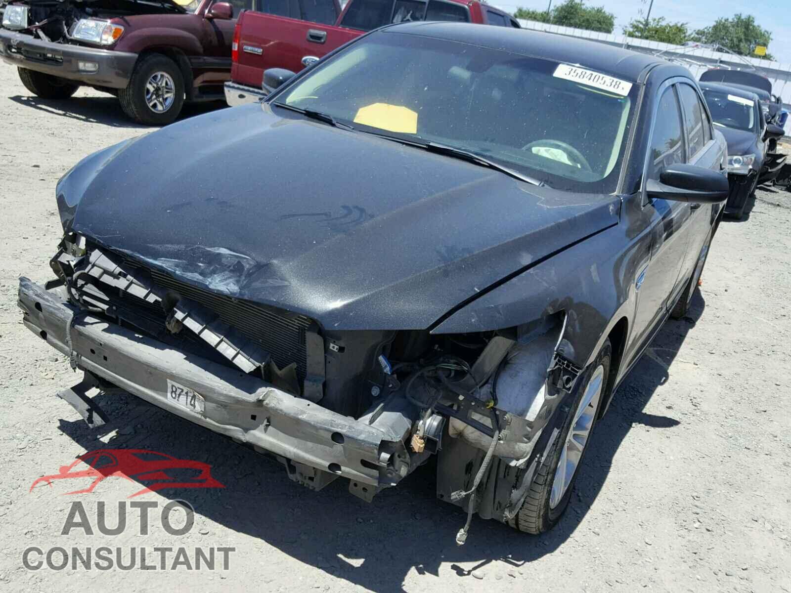 FORD TAURUS 2015 - 1FAHP2D86FG160075