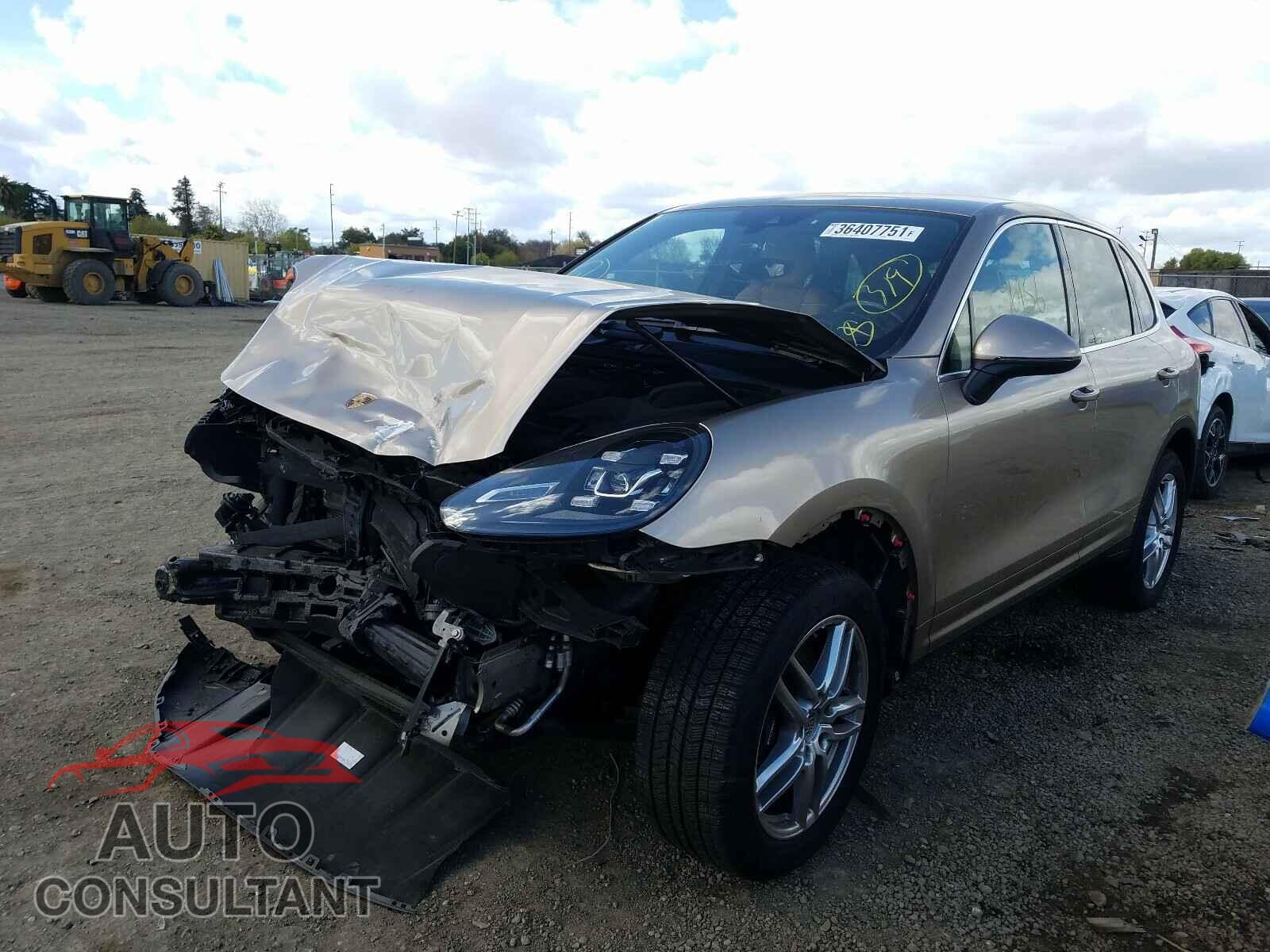 PORSCHE CAYENNE 2016 - WP1AA2A27GKA14116
