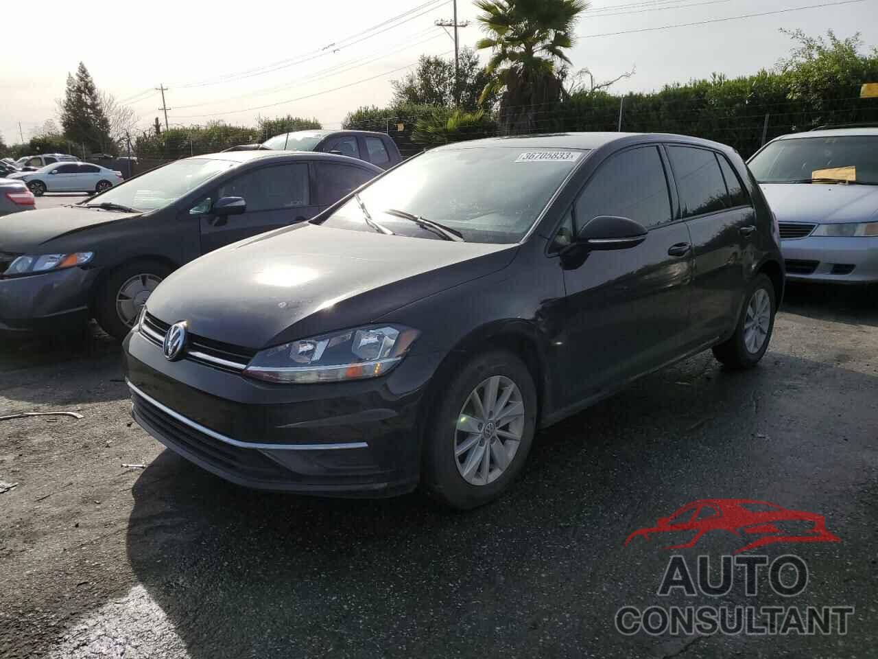 VOLKSWAGEN GOLF 2018 - 3VWG17AUXJM264411