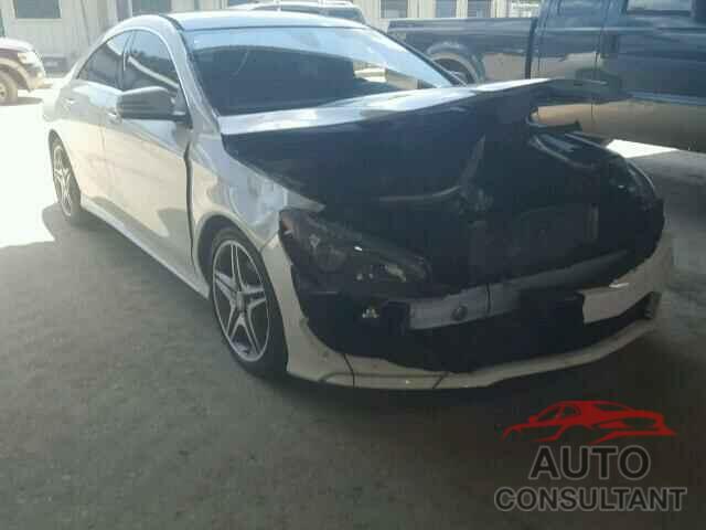 MERCEDES-BENZ CLA 250 2015 - WDDSJ4EB5FN200185