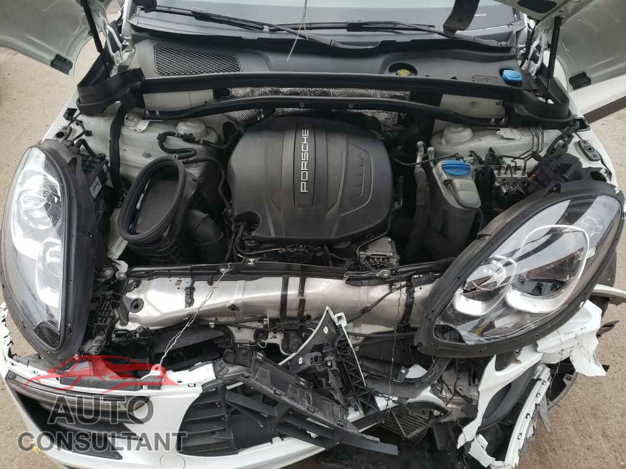 PORSCHE MACAN 2018 - WP1AA2A51JLB01375