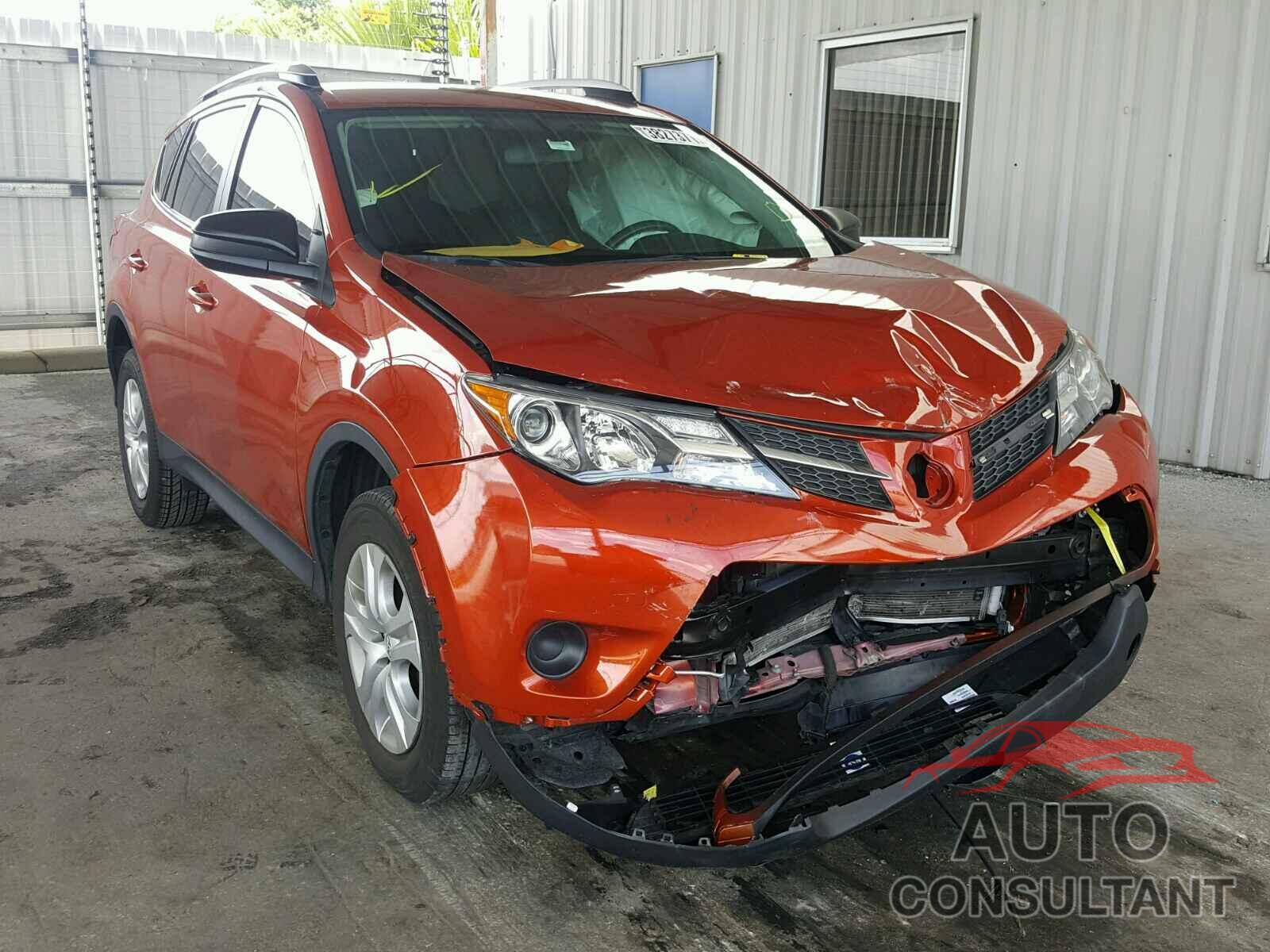 TOYOTA RAV4 LE 2015 - JTMZFREV2FD073810
