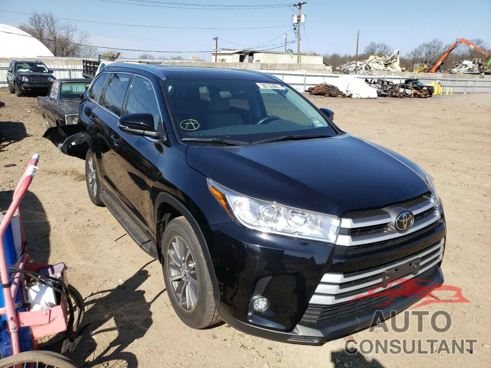 TOYOTA HIGHLANDER 2019 - 5TDJZRFHXKS585813