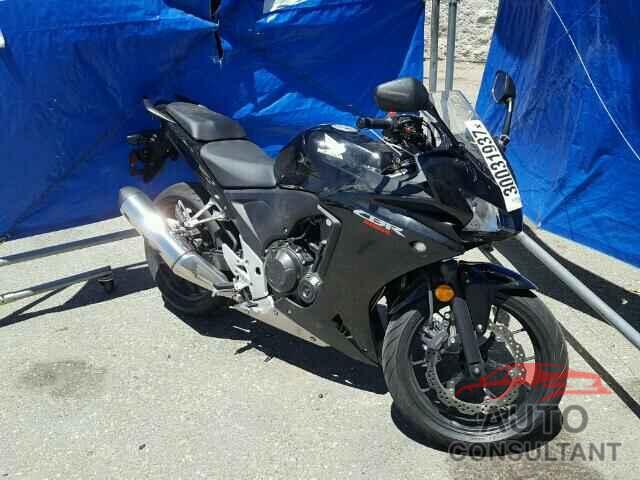 HONDA CBR CYCLE 2015 - MLHPC4419F5200254