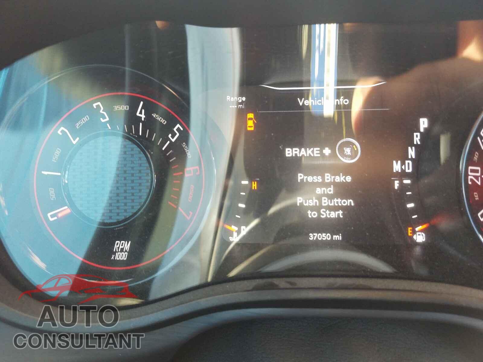 DODGE CHALLENGER 2017 - 2C3CDZBT5HH648863