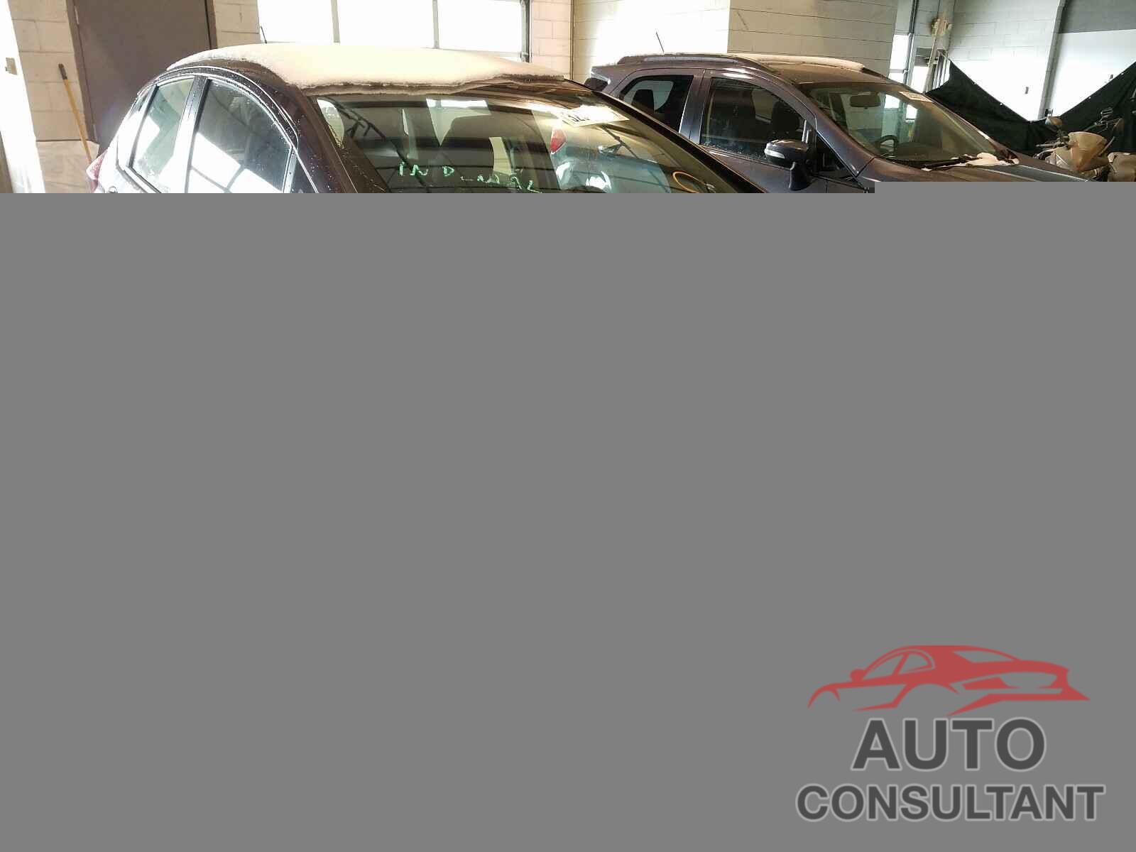 HONDA FIT 2017 - JHMGK5H75HS006835