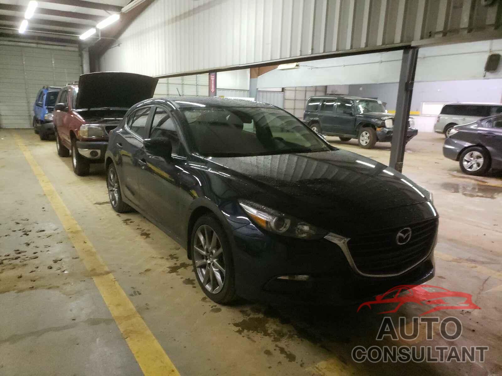 MAZDA 3 2018 - 3MZBN1L33JM230553