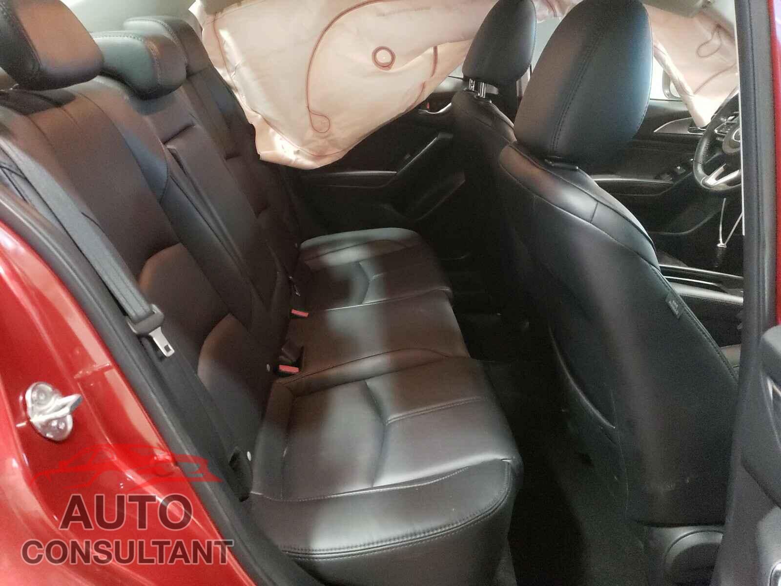 MAZDA 3 2018 - 3MZBN1V34JM251229