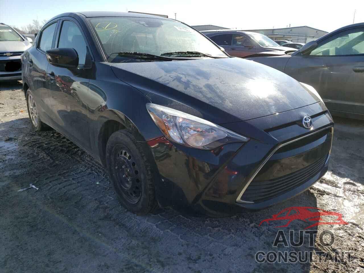 TOYOTA YARIS 2017 - 3MYDLBYV4HY170742