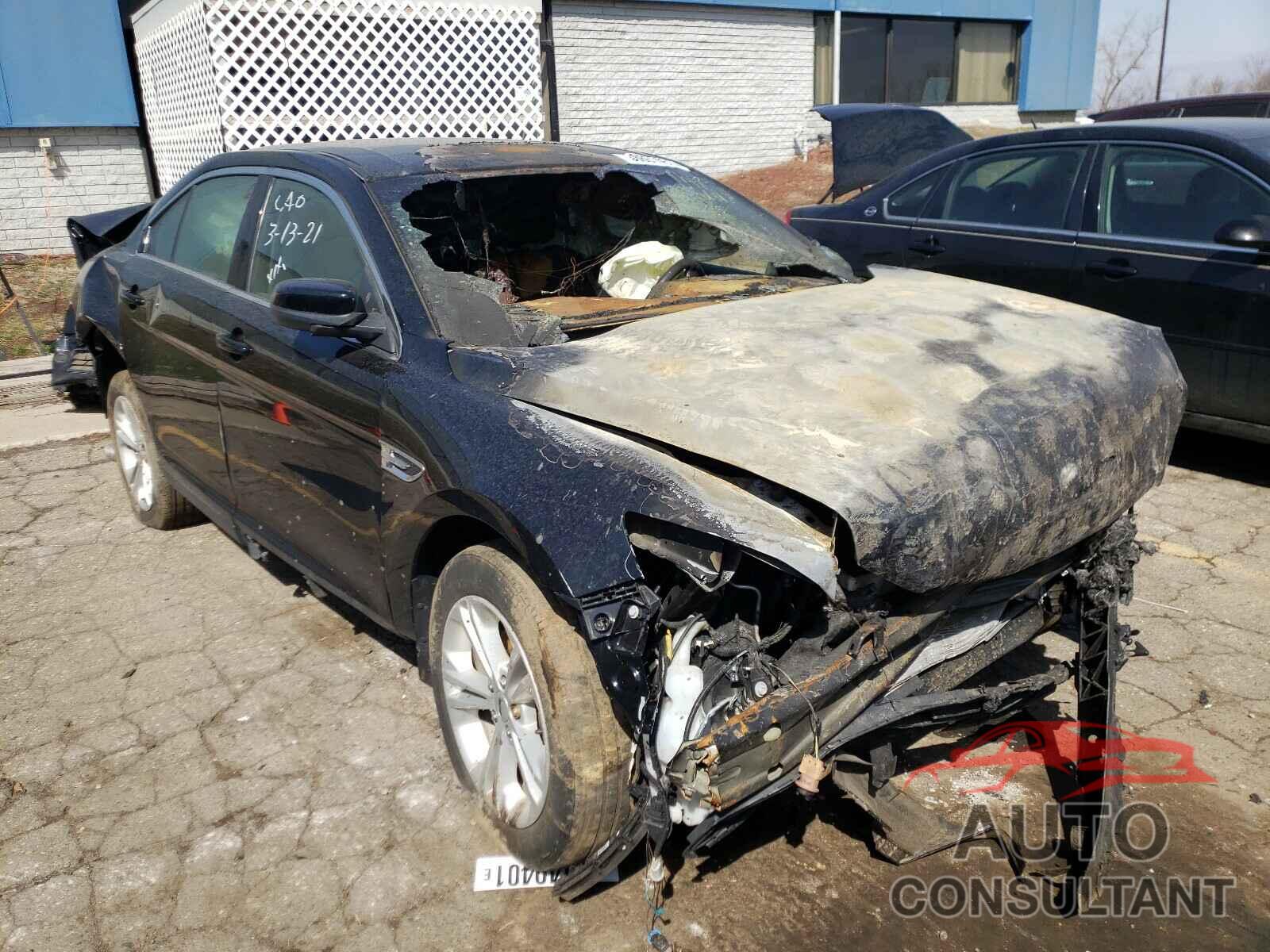 FORD TAURUS 2018 - 1FAHP2E81JG118503