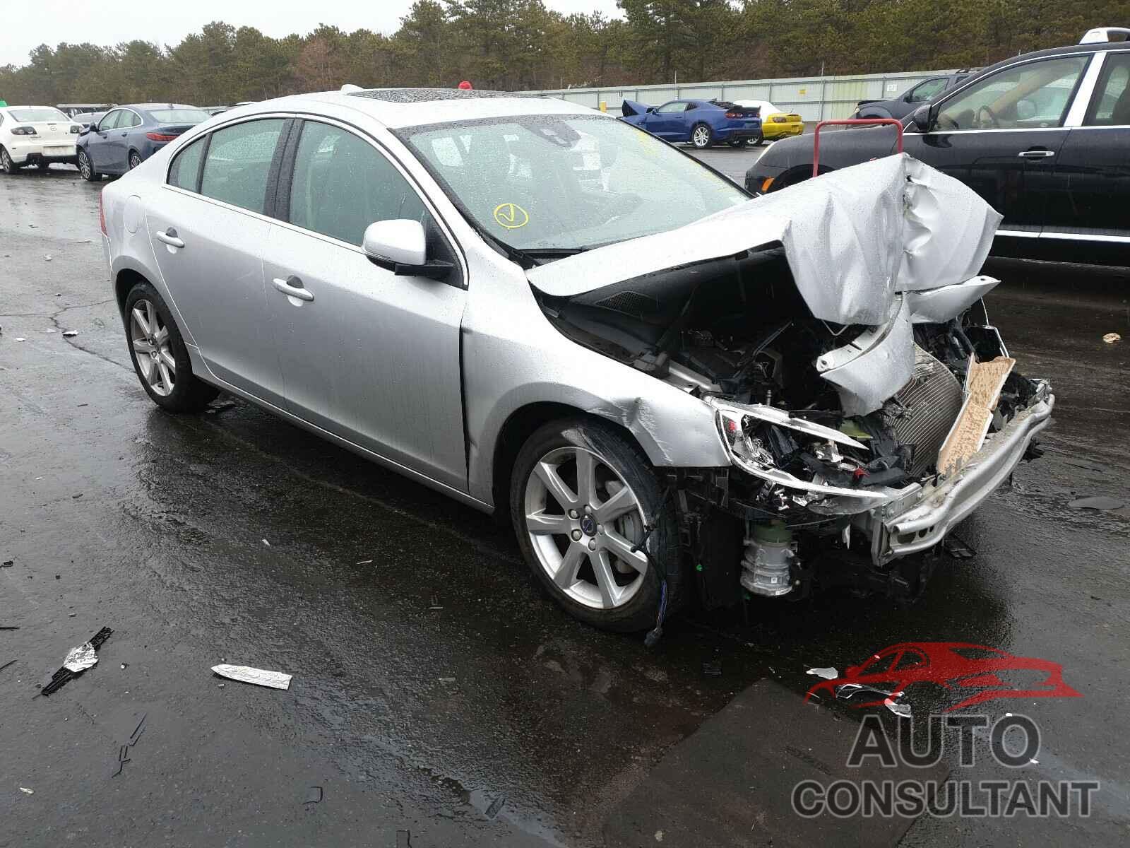 VOLVO S60 2016 - YV1612TK0G2406062