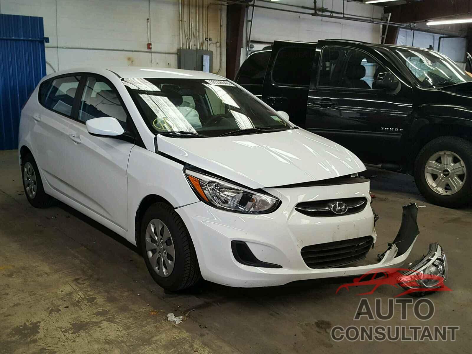 HYUNDAI ACCENT 2017 - KMHCT5AE8HU348415