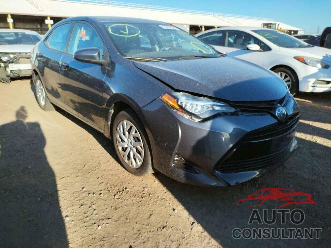 TOYOTA COROLLA 2018 - 5YFBURHE3JP841822