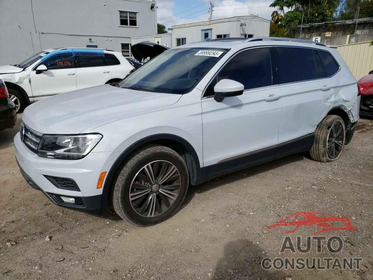 VOLKSWAGEN TIGUAN 2018 - 3VV2B7AX9JM217179