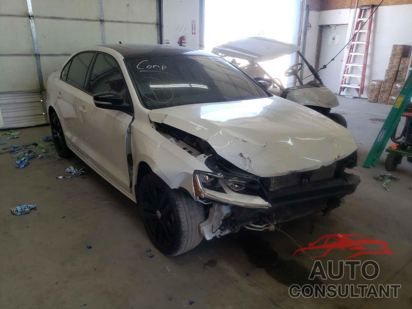 VOLKSWAGEN JETTA 2018 - 3VWD17AJ8JM253528