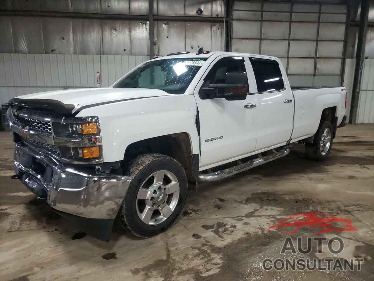 CHEVROLET SILVERADO 2019 - 1GC1KREGXKF147645